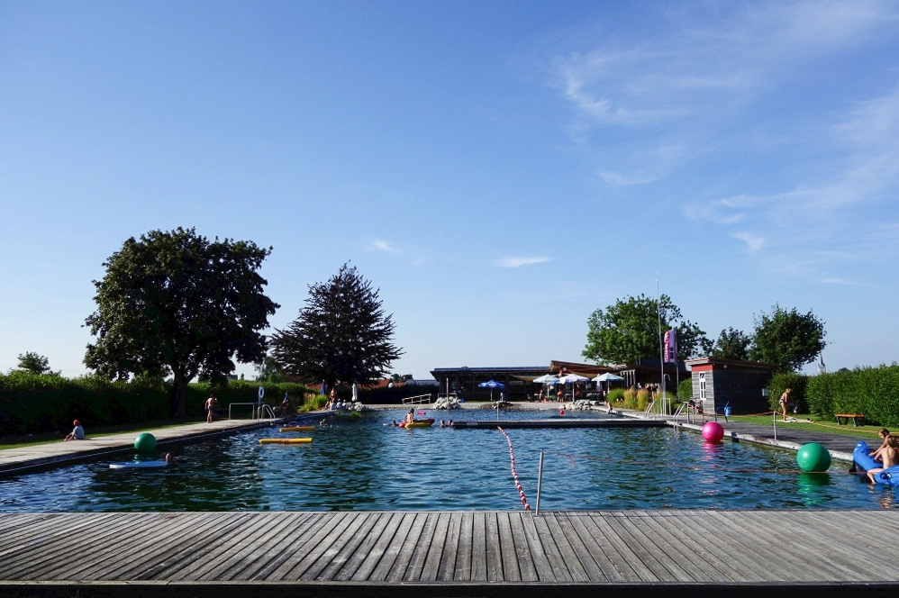 Blick auf den Schwimmerbereich